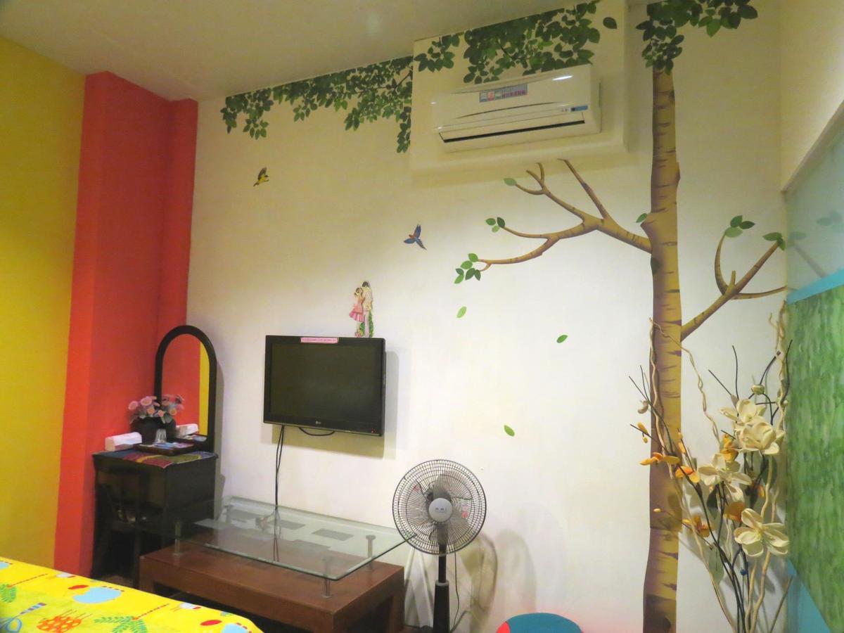 Smile Baby Hotel Luodong Exterior photo