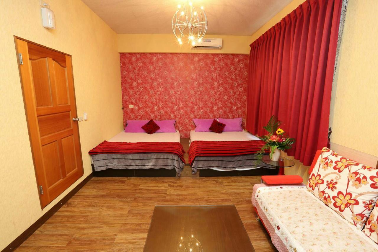 Smile Baby Hotel Luodong Exterior photo